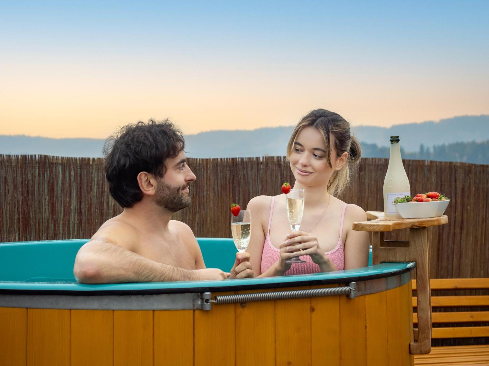 Rajska Polana Domki Premium ,Na Odludziu Z Prywatna Balia Z Jacuzzi I Sauna ,Cisza,Rowery Elektryczne,Gory,Astroprzygoda,- Adrspach, Skalne Miasto, Zamek Ksiaz,Andrzejowka,Karpacz, Sniezka,Janskie Laznie,Pec Mieroszow ภายนอก รูปภาพ
